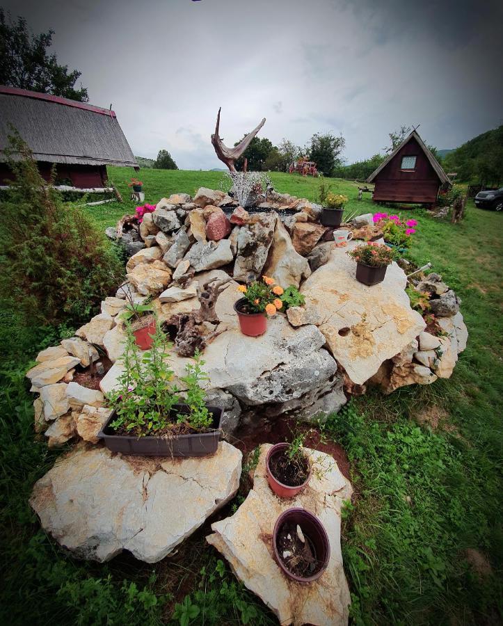 Log Cabin Uvac Nova Varoš المظهر الخارجي الصورة