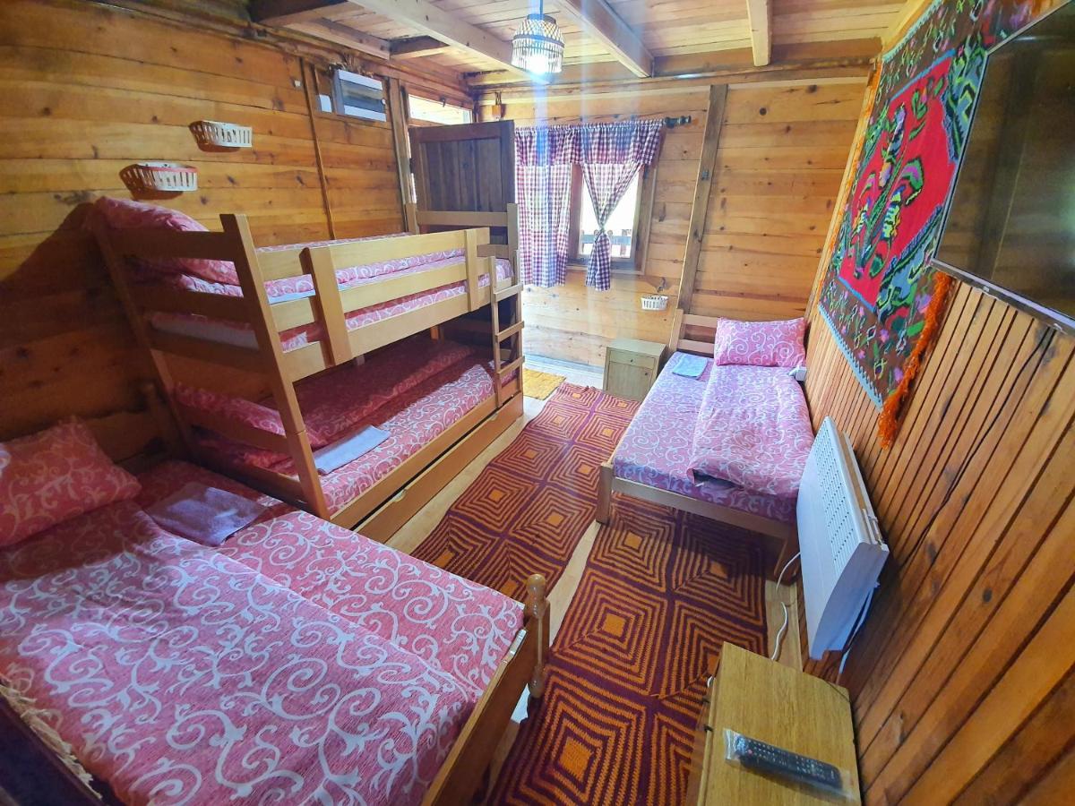 Log Cabin Uvac Nova Varoš المظهر الخارجي الصورة
