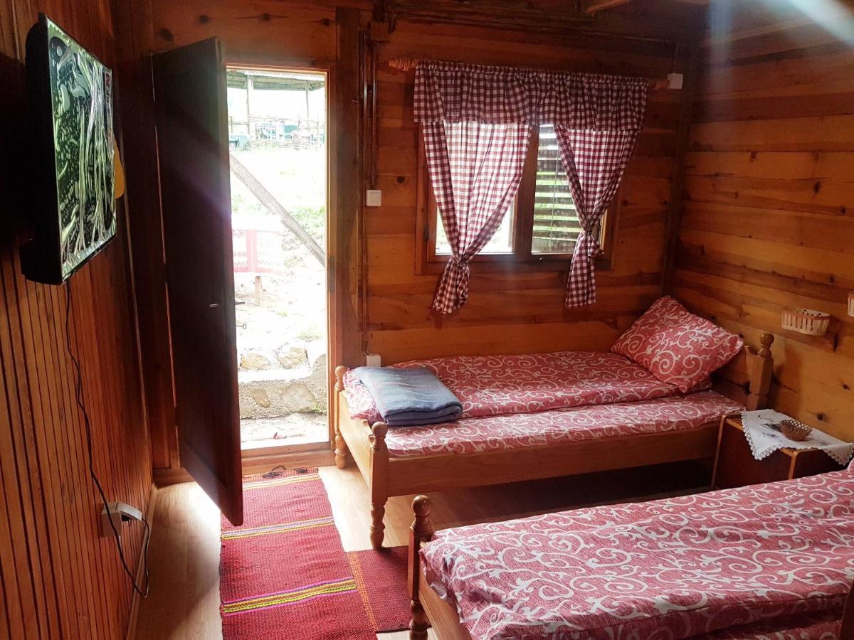 Log Cabin Uvac Nova Varoš المظهر الخارجي الصورة