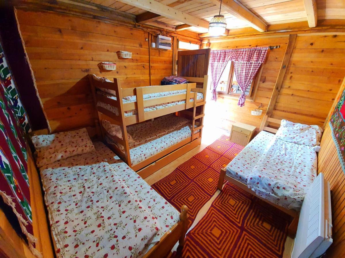 Log Cabin Uvac Nova Varoš المظهر الخارجي الصورة